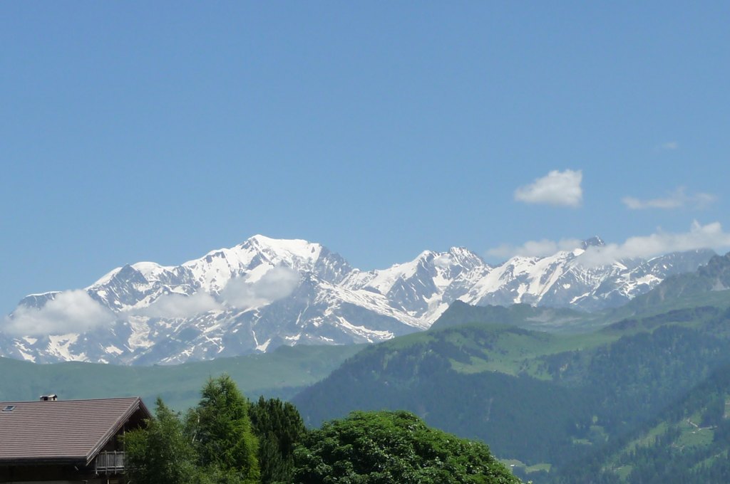 Vue du sommet du col des Saisies - RGA 2025
