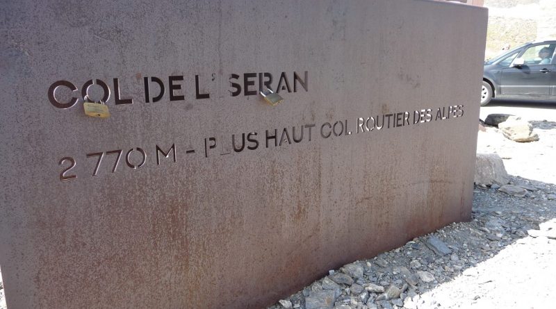 Plaque au sommet du col de l'Iseran