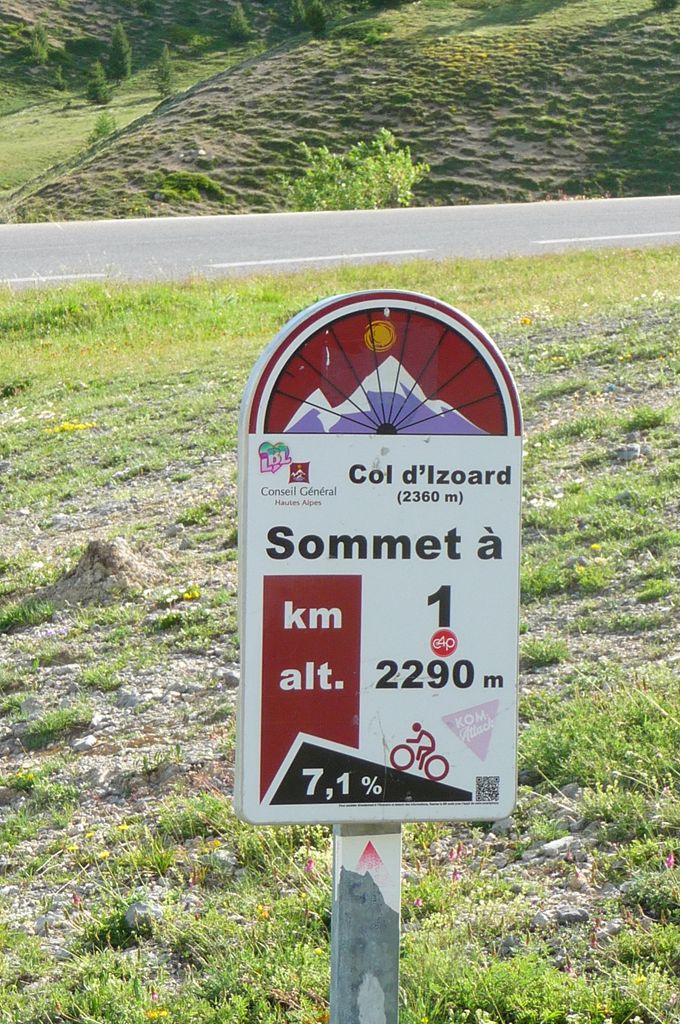 Pancarte dernier km col de l'Izoard