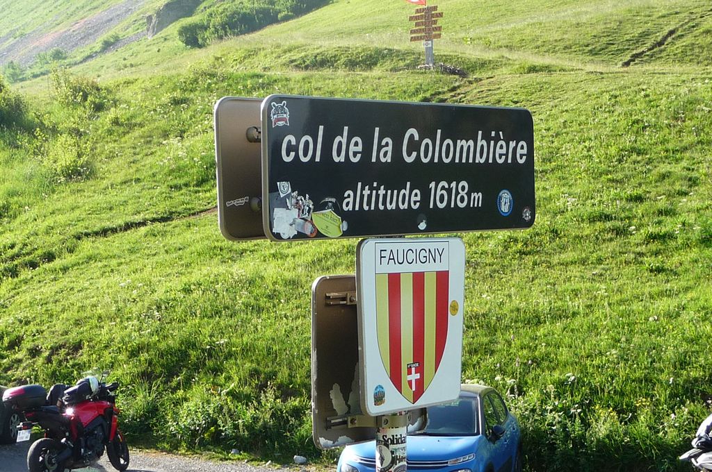 Panneau indicateur sommet du col de la Colombière - RGA 2025